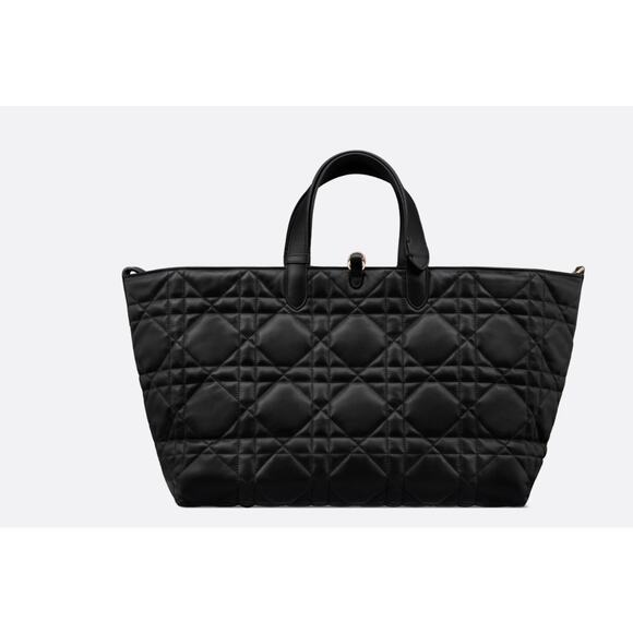Dior large black leather every day bag nwt with Removable interior pouch - Picture 8 of 8